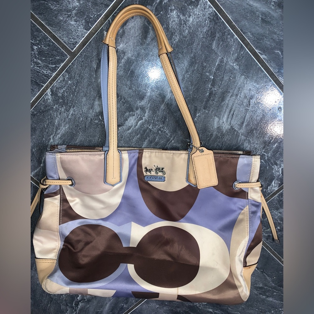 Coach Chelsea Scarf Purse